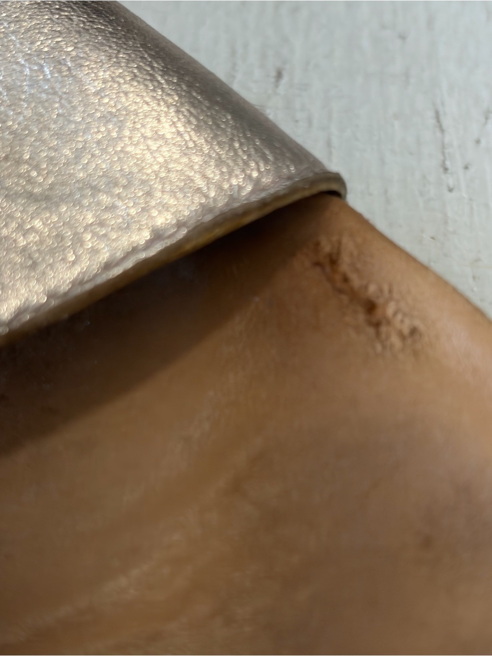 UGG Emily Slides size 10 Metallic Gold‎ Leather Sandals Criss Cross Straps - Picture 8 of 13